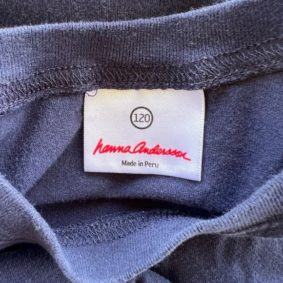 Hanna Andersson: Navy Long Sleeve Shirt w/ Red Truck Motif: Size 6-7 - Picture 5 of 5